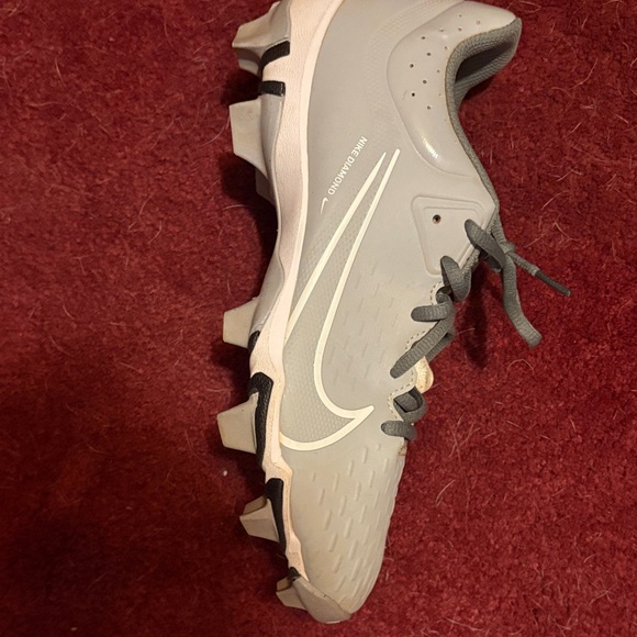 Nike Hyper-diamond Cleats for softball. - Picture 4 of 9